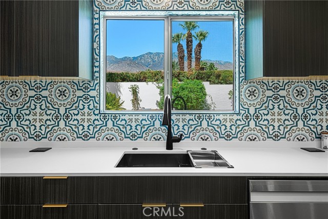 1525 Sonora Court, Palm Springs CA: https://media.crmls.org/medias/9c326228-ff4f-43c2-89a2-48ce79c33ed7.jpg