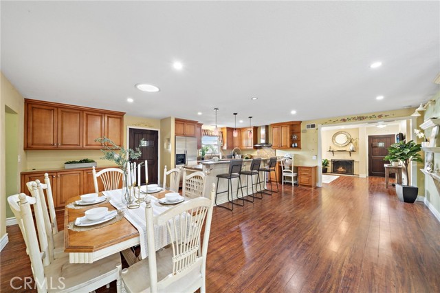 17327 Santa Lucia Street, Fountain Valley CA: https://media.crmls.org/medias/9c32b961-a7f6-406e-aeba-f34a9382b0b8.jpg
