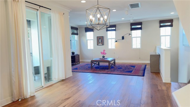Detail Gallery Image 10 of 28 For 12390 Constellation St, Corona,  CA 91752 - 3 Beds | 2/1 Baths