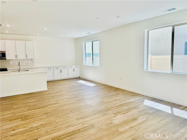 Detail Gallery Image 11 of 32 For 3210 S Jasper Paseo, Ontario,  CA 91761 - 3 Beds | 2/1 Baths
