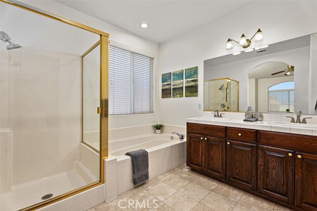 Detail Gallery Image 17 of 24 For 11195 Reagan St, Los Alamitos,  CA 90720 - 3 Beds | 2/1 Baths