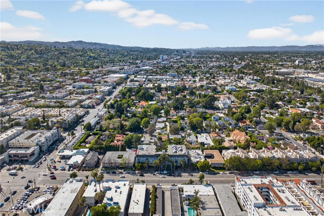 Detail Gallery Image 35 of 36 For 4441 Woodman Ave #304,  Sherman Oaks,  CA 91423 - 1 Beds | 1 Baths
