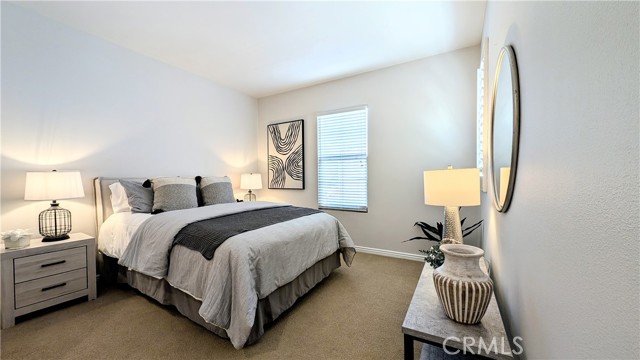 Detail Gallery Image 5 of 7 For 22 Ridge Valley, Irvine,  CA 92618 - 3 Beds | 3/1 Baths