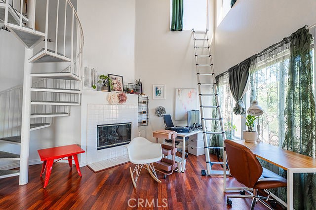 https://media.crmls.org/medias/9c35908c-810f-4131-a2e3-ccbbec1bfdca.jpg?preset=X-Large