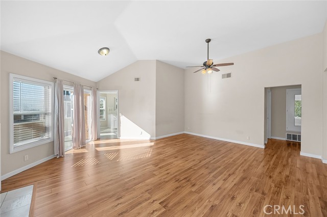 Detail Gallery Image 10 of 26 For 22845 Orchid Creek, Lake Forest,  CA 92630 - 2 Beds | 2 Baths