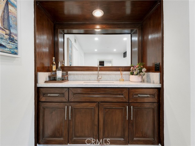 Detail Gallery Image 11 of 27 For 11806 Moorpark #C,  Studio City,  CA 91604 - 4 Beds | 3 Baths