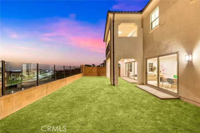 118 Sunnybank, Irvine CA: https://media.crmls.org/medias/9c36e038-b376-46b5-8de0-696d6064aa77.jpg