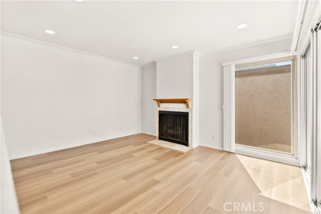 Detail Gallery Image 12 of 55 For 600 Monterey Bld #8,  Hermosa Beach,  CA 90254 - 2 Beds | 2 Baths