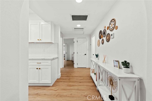 Detail Gallery Image 6 of 13 For 4351 E Calle De Carlos, Palm Springs,  CA 92264 - 3 Beds | 2 Baths