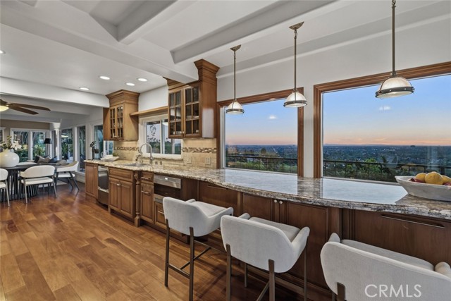 Detail Gallery Image 14 of 70 For 11385 La Vereda, North Tustin,  CA 92705 - 3 Beds | 3 Baths