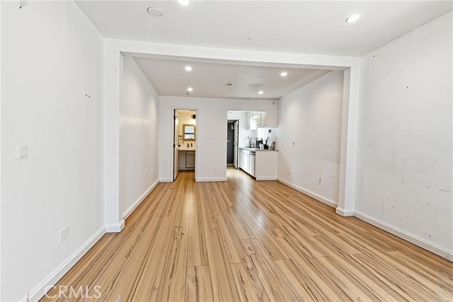 Detail Gallery Image 26 of 54 For 6530 Denver, Los Angeles,  CA 90044 - – Beds | – Baths