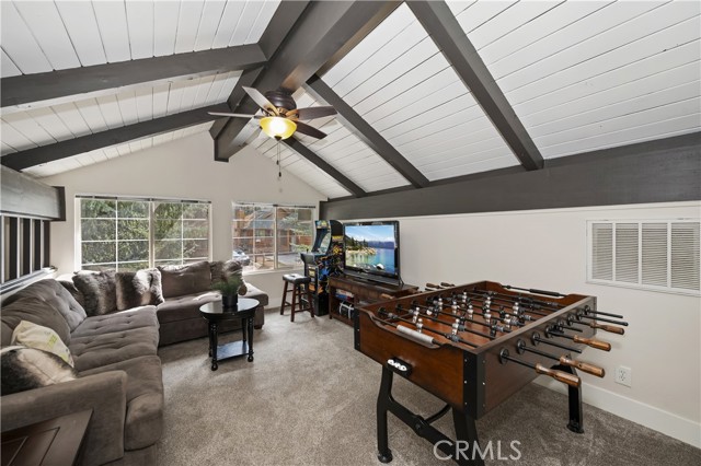 42824 Cedar Avenue, Big Bear Lake, CA 92315
