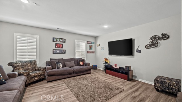 Detail Gallery Image 18 of 41 For 24897 Miners View Ln, Moreno Valley,  CA 92557 - 4 Beds | 2/1 Baths