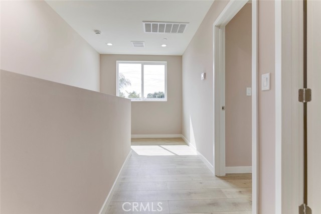 Detail Gallery Image 14 of 24 For 7300 N Firmament Ave, Van Nuys,  CA 91406 - 3 Beds | 2 Baths