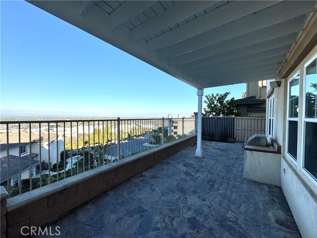 Detail Gallery Image 13 of 30 For 2541 Hillcrest St, Signal Hill,  CA 90755 - 4 Beds | 4 Baths