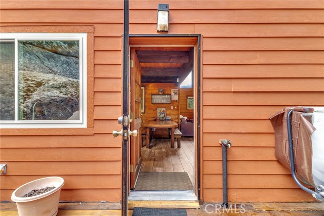 Detail Gallery Image 18 of 60 For 24560 Bluff Rd, Idyllwild,  CA 92549 - 2 Beds | 2 Baths