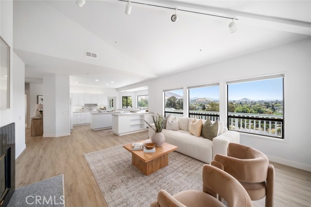 Detail Gallery Image 5 of 60 For 667 Hill St, San Luis Obispo,  CA 93405 - 4 Beds | 3/1 Baths