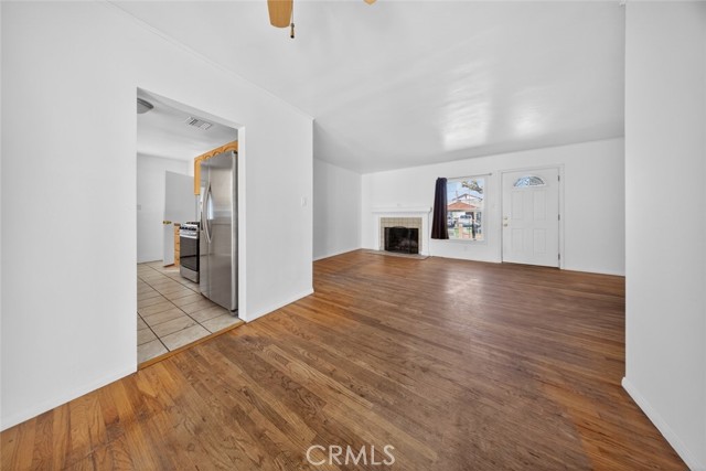 Detail Gallery Image 7 of 25 For 6444 Denny Ave, North Hollywood,  CA 91606 - 2 Beds | 1 Baths