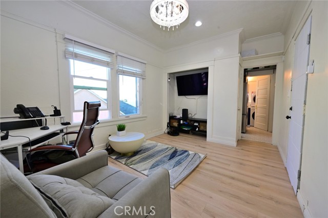 44 48 Navy Street, Venice CA: https://media.crmls.org/medias/9c3c3d6f-cb0b-47a7-bd37-9fe10a65d55b.jpg
