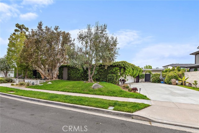 Detail Gallery Image 31 of 33 For 1401 Lincoln Ln, Newport Beach,  CA 92660 - 4 Beds | 5 Baths