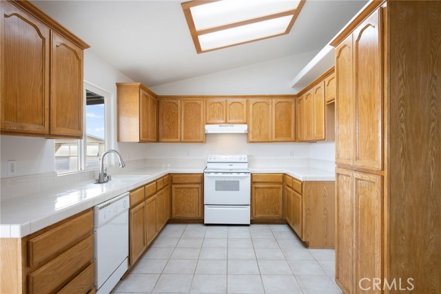 Detail Gallery Image 15 of 54 For 7147 Lennox Ave, Yucca Valley,  CA 92284 - 3 Beds | 2 Baths