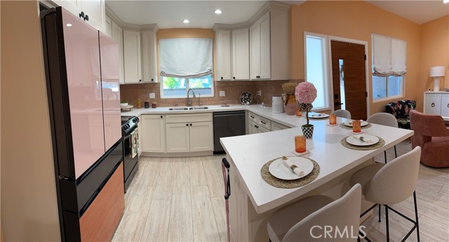 Detail Gallery Image 4 of 20 For 13320 Del Monte Dr M15 9g,  Seal Beach,  CA 90740 - 2 Beds | 2 Baths