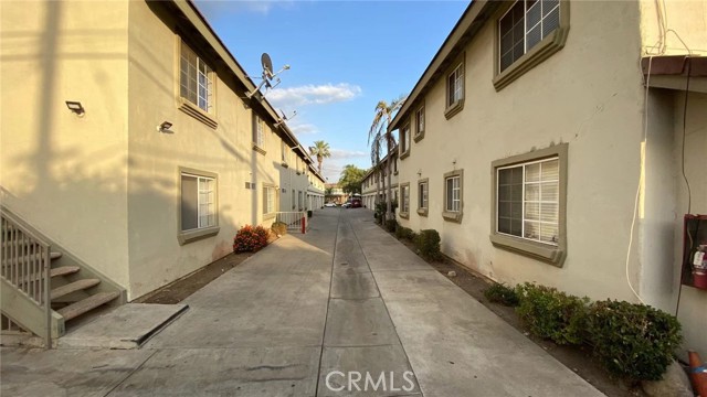 625 N Cerritos Ave, Azusa, CA 91702