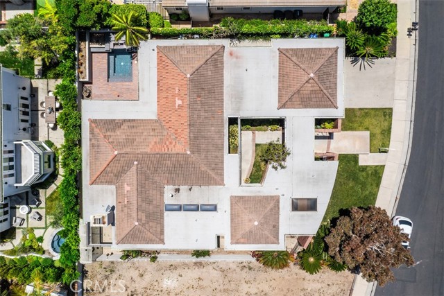 233 Calle Campesino, San Clemente CA: https://media.crmls.org/medias/9c3e2dcd-1fed-4e76-8f3f-595c751efe74.jpg