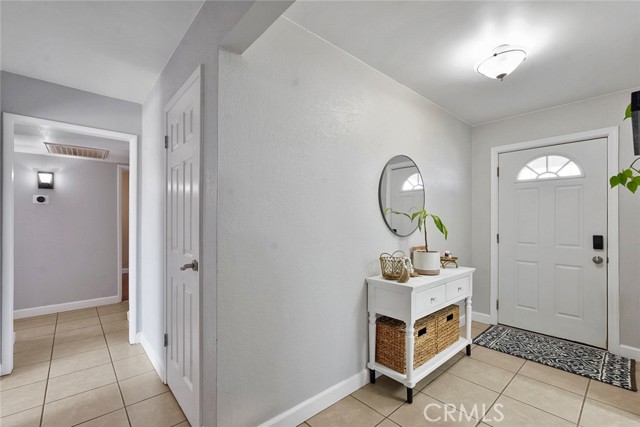 Detail Gallery Image 4 of 19 For 608 Grant, Chowchilla,  CA 93610 - 4 Beds | 2 Baths