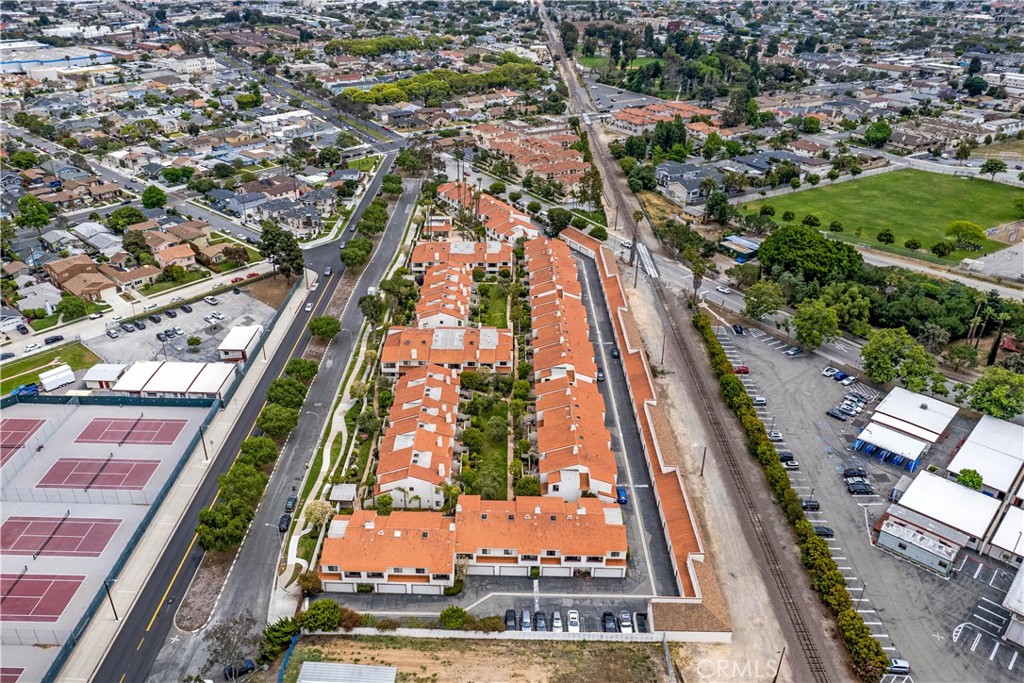 https://media.crmls.org/medias/9c3e9eba-abfd-4e7f-89e7-126aa18245b4.jpg?preset=X-Large