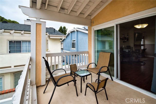 Detail Gallery Image 26 of 37 For 2025 Artesia Bld #G,  Torrance,  CA 90504 - 2 Beds | 2 Baths