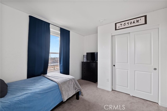 Detail Gallery Image 28 of 41 For 16667 Snowdrop #2,  Fontana,  CA 92336 - 4 Beds | 3 Baths