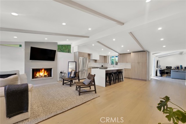 4941 Rigoletto Street, Woodland Hills CA: https://media.crmls.org/medias/9c3fa5dd-3d20-4348-86d1-671dbdcc0972.jpg