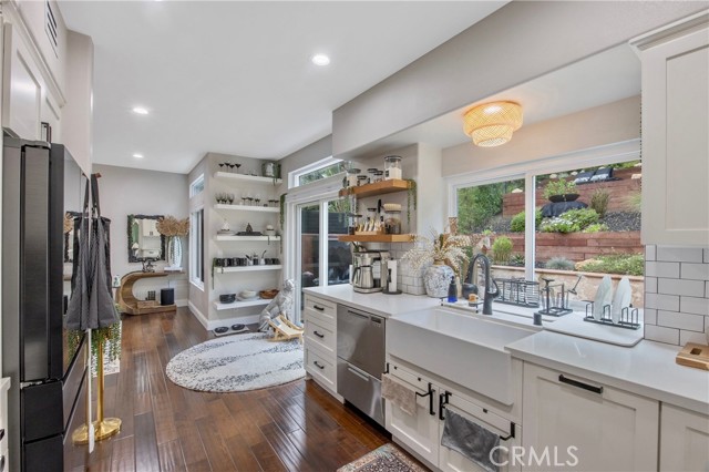 Detail Gallery Image 14 of 50 For 133 Concerto, Oak Park,  CA 91377 - 3 Beds | 3 Baths