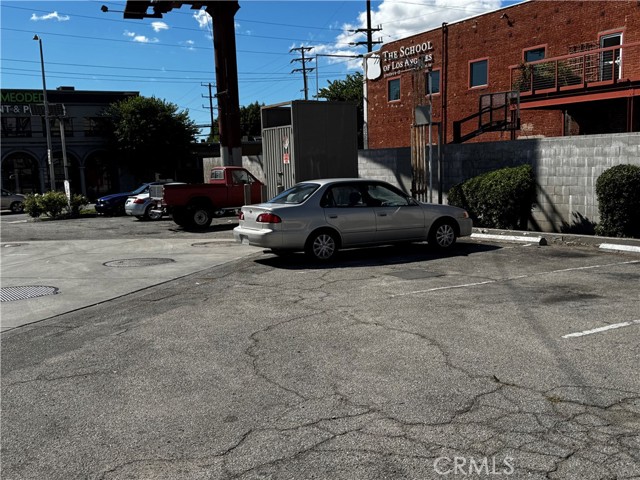 6301 Santa Monica Blvd, Hollywood CA: https://media.crmls.org/medias/9c4098a2-8665-4148-bc30-bdc5826e2935.jpg