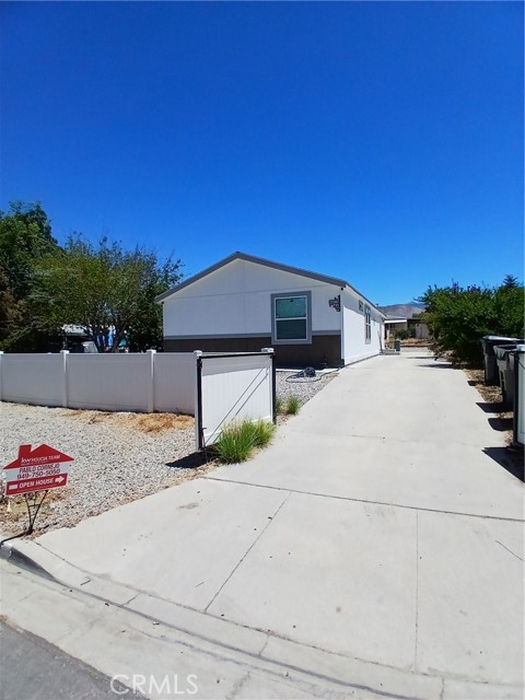 25382 Wanda Lane, Hemet CA: https://media.crmls.org/medias/9c40abd8-8c1a-4bd9-af6c-bc74d288b98b.jpg