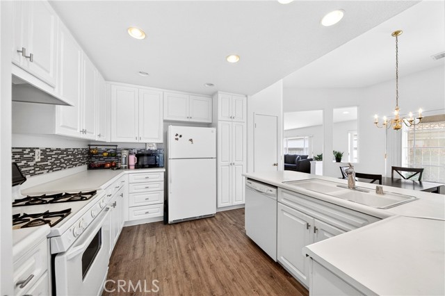 Detail Gallery Image 19 of 37 For 40644 Corte Albara, Murrieta,  CA 92562 - 2 Beds | 2 Baths