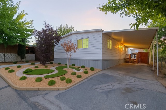 Detail Gallery Image 3 of 41 For 9426 Tamarisk #21,  Hesperia,  CA 92345 - 4 Beds | 2 Baths