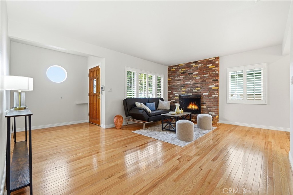 MLS #SR25262733 image #7