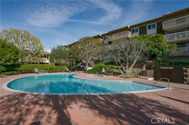 6542 Ocean Crest Drive, Rancho Palos Verdes, California 90275, 2 Bedrooms Bedrooms, ,1 BathroomBathrooms,Residential,Sold,Ocean Crest,SB23010629