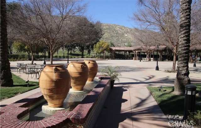 240 Glenview Lane, Hemet CA: https://media.crmls.org/medias/9c41dd0b-be91-49f5-9c74-0fcce4e2cb3d.jpg