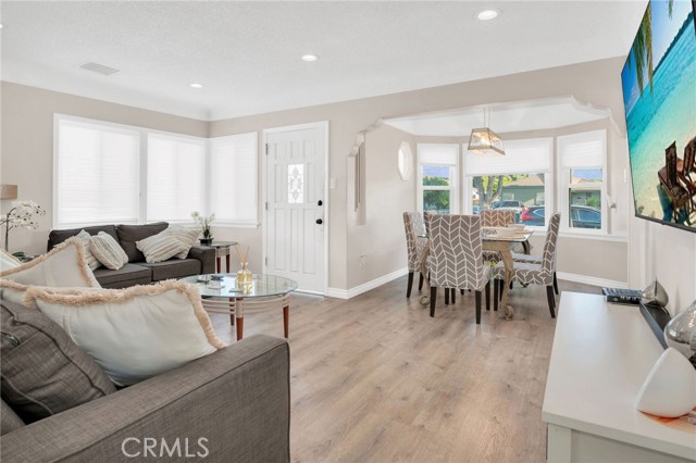 Detail Gallery Image 9 of 30 For 3341 Wisconsin Ave, South Gate,  CA 90280 - 3 Beds | 1 Baths