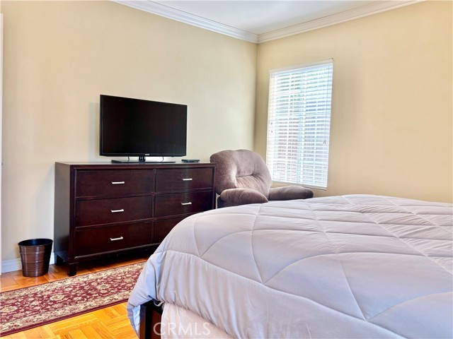 8101 Jellico Avenue photo 23