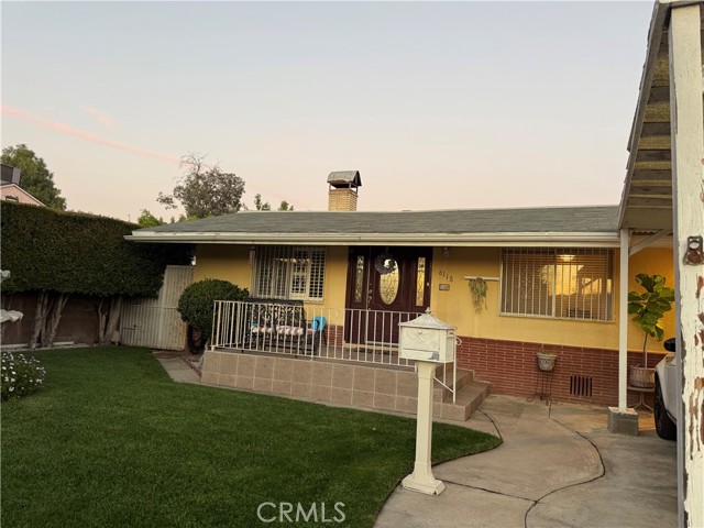 Detail Gallery Image 4 of 8 For 6118 Bellingham Ave, North Hollywood,  CA 91606 - 3 Beds | 2/1 Baths