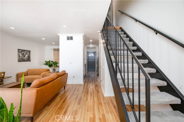 Detail Gallery Image 2 of 18 For 28729 Conejo View Dr, Agoura Hills,  CA 91301 - 2 Beds | 2 Baths