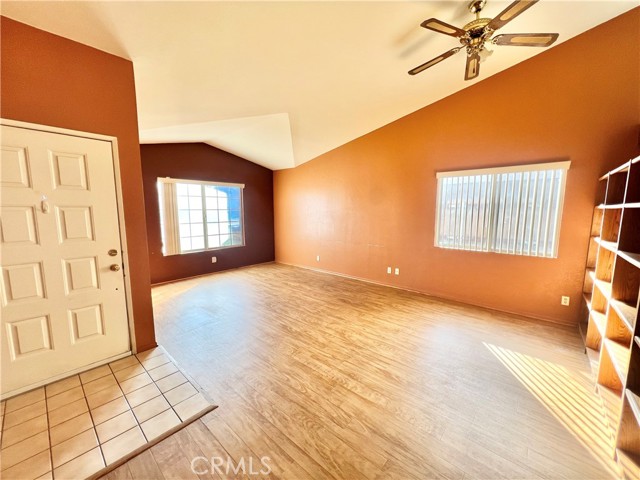 Detail Gallery Image 3 of 21 For 44227 63rd, Lancaster,  CA 93536 - 3 Beds | 2 Baths