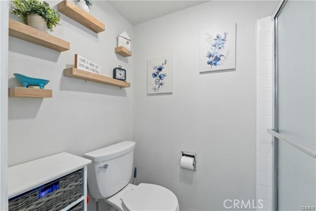 Detail Gallery Image 13 of 23 For 27065 Rio Prado Dr, Valencia,  CA 91354 - 4 Beds | 3 Baths