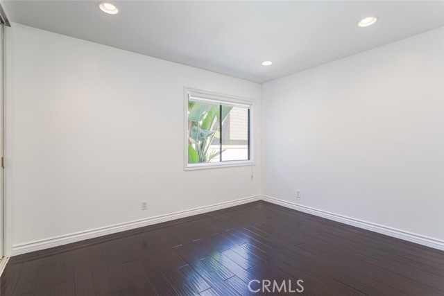 Detail Gallery Image 16 of 30 For 20 Sea Island Dr, Newport Beach,  CA 92660 - 2 Beds | 2 Baths