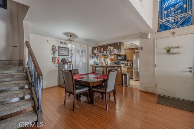574 E Skylark Drive, Ontario CA: https://media.crmls.org/medias/9c443997-b8f5-4d26-9ea7-1216a876041f.jpg