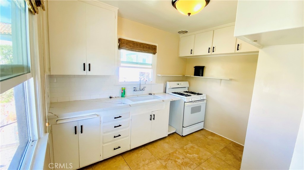 9c443cba 46e0 4334 Bea1 Fa3a8614a17b